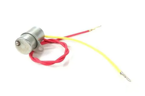 Condensatore CIF 9034 a due fili, capacità 0,32 microfarad, per Vespa 150 VBA1, VBB1, VBB2 prima serie e GL entro i numeri telaio indicati.