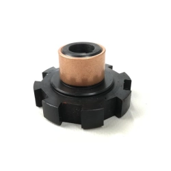 Boccolo di ricambio Pinasco per frizione Racing Bull Clutch a 12 molle. Componente dedicato al sistema con accoppiamento boccolo-campana a coda di rondine.