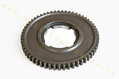 Ingranaggio condotto prima marcia Z57 per Vespa Rally 180/200, P200E e PX 200 compatibili. Riferimento Piaggio 152804 a scopo comparativo.