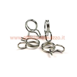 Molletta elastica zincata da 8 mm per bloccare il tubo benzina su raccordi compatibili. Verificare il diametro esterno del tubo montato.