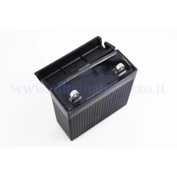 Batteria sigillata 6V 5Ah, misura 125x32x125 mm, per Vespa VNB1, VL3 e VB1 con impianto a 6 volt. Verificare poli e vano.