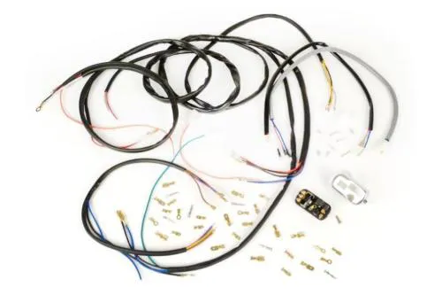 Kit cablaggio BGM PRO 9077011VT con interruttore luci per convertire Vespa Smallframe e Largeframe compatibili all'accensione Vespatronic 12 V AC.