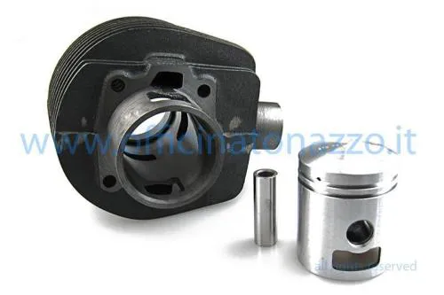 Cilindro di ricambio 125 cc in ghisa, alesaggio 52,5 mm e corsa 57 mm, per motori Vespa Largeframe a due travasi; testa esclusa.