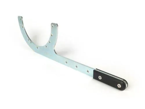 Attrezzo blocca tamburo BGM Pro BGM7914TL per Vespa Smallframe 9-10 e Largeframe 10 pollici. Fissaggio tramite bulloni cerchio e impugnatura PVC.