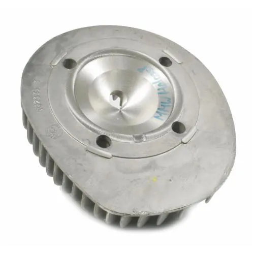 Testa cilindro MMW 13013940 Ø69 mm, corsa 57, candela lunga e squish 1,2 mm, per Malossi/Polossi 210 cc su Vespa 200 compatibili.