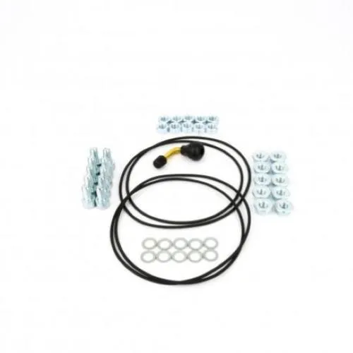 Kit Pinasco 25331802 per cerchi tubeless scomponibili 2.10x10, completo di valvola, O-ring, viti e dadi originali.