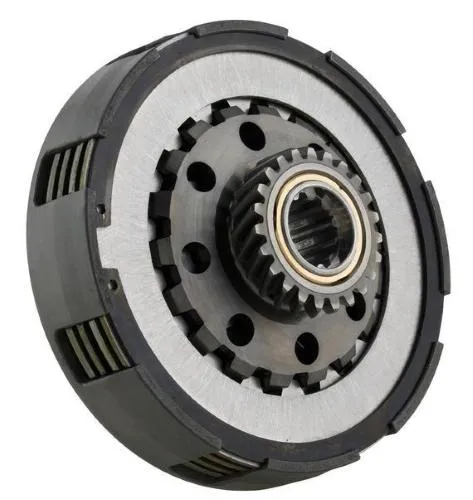 Frizione completa SIP per Vespa Largeframe 200: quattro dischi CR80, dieci molle, flangia Ø115 mm e pignone Z23 per corona primaria elicoidale Z65. Gruppo sportivo da verificare con campana e carter.