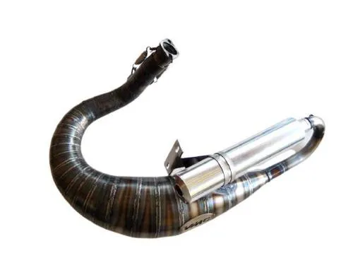 Espansione VMC 002089 Girata 52 per Vespa 50, Primavera, ET3 e PK con cilindro ruotato: imbocco 32 mm, flangia 52/56/62 mm, uso pista.