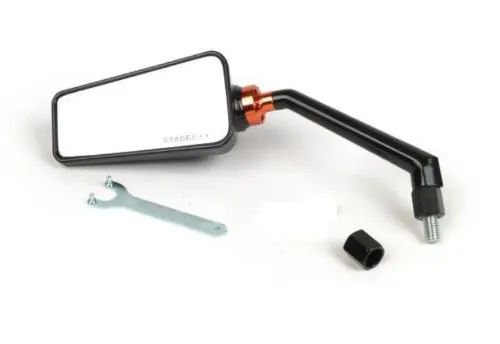 Specchietto universale Stage6 F1-Look nero per lato sinistro, con attacco M8x1,25 destro e stelo corto. Lo snodo sferico permette un'ampia regolazione e la ghiera arancione blocca la posizione.
