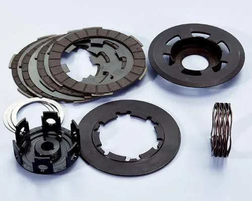 Frizione Polini Evolution 230.0503: 4 dischi sinterizzati, 3 separatori e molla Wave regolabile 80-200 kg per Vespa Smallframe oltre 15 CV.