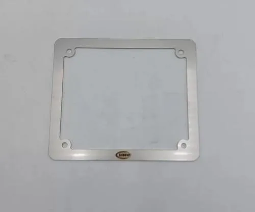 Cornice targa VMC 004312 per ciclomotori d'epoca, in acciaio inox lucido da 1,5 mm tagliato al laser, dimensioni 123×145 mm.