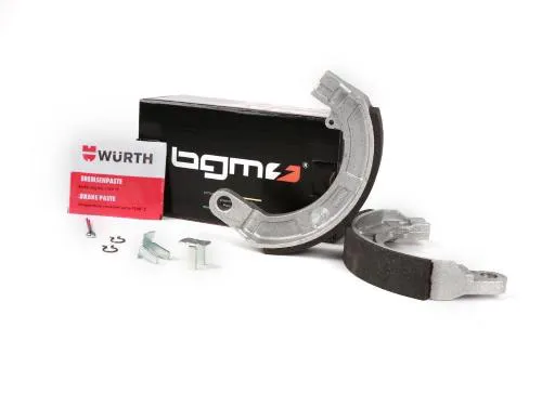 Ganasce BGM PRO 50030 da 150x25 mm per freno anteriore Vespa Rally, Sprint, TS, GT, GTR, GL, SS e GS compatibili. GTIN 4251389133759.