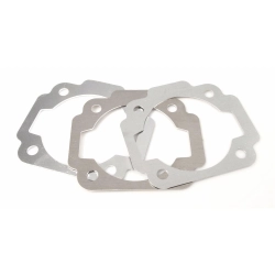 Distanziale SIP in alluminio da 0,8 mm per cilindri compatibili su Vespa Smallframe 50-125, incluso Polini 130. Verificare fasature e squish.